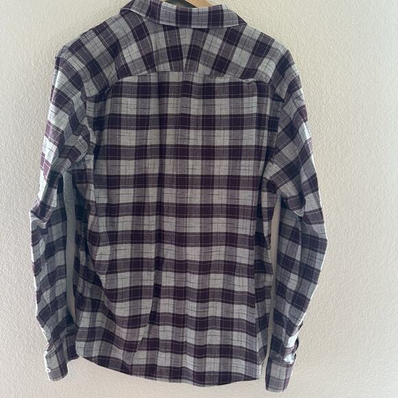 UNTUCKit Men's Burgundy Gray Plaid Hezog Long Sleeve Button Flannel Shirt Size L - Picture 2 of 5